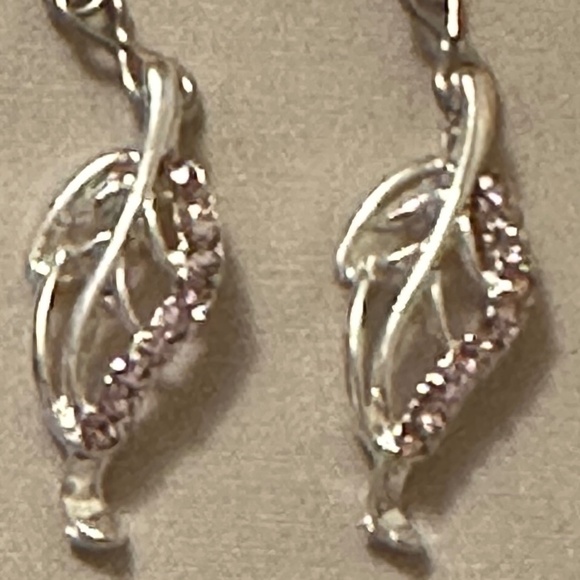 2/$15 Handmade-NWOT-stainless steel earrings with leaf drop and pink rhinestones - Picture 3 of 3